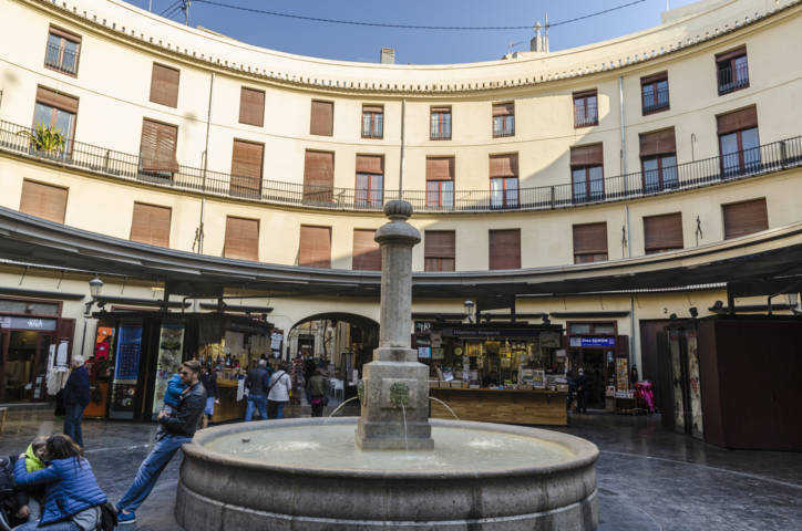 77 - Valencia - plaza Redonda